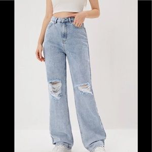 New ripped straight leg women jeans